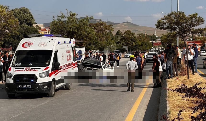 Van’da Trafik Kazası: 1 Ölü, 1’i ağır 4 Yaralı
