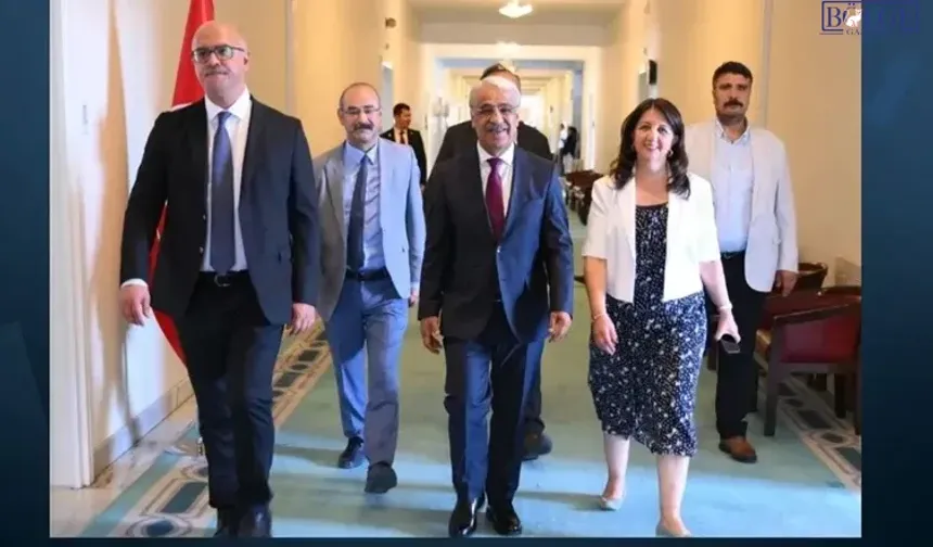 DEM Parti İmralı Heyeti Yeniden Adada! Öcalan ile Kritik Görüşme Başladı