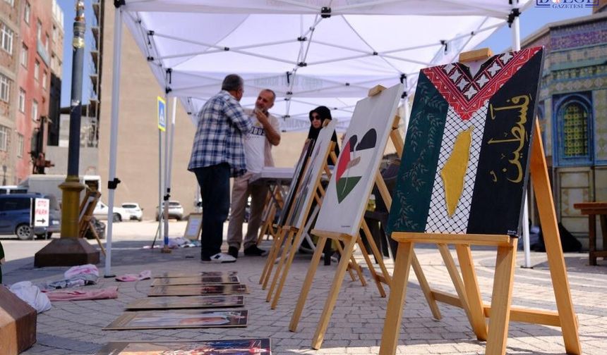 Van'da Filistin'e destek için resim sergisi açıldı