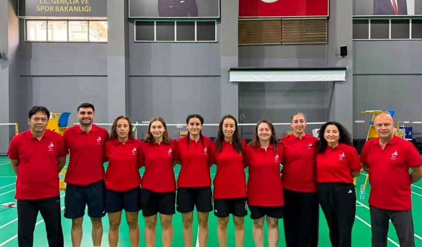 Milli sporcular dünya sahnesinde: Badminton Milli Takımı Hindistan yolcusu