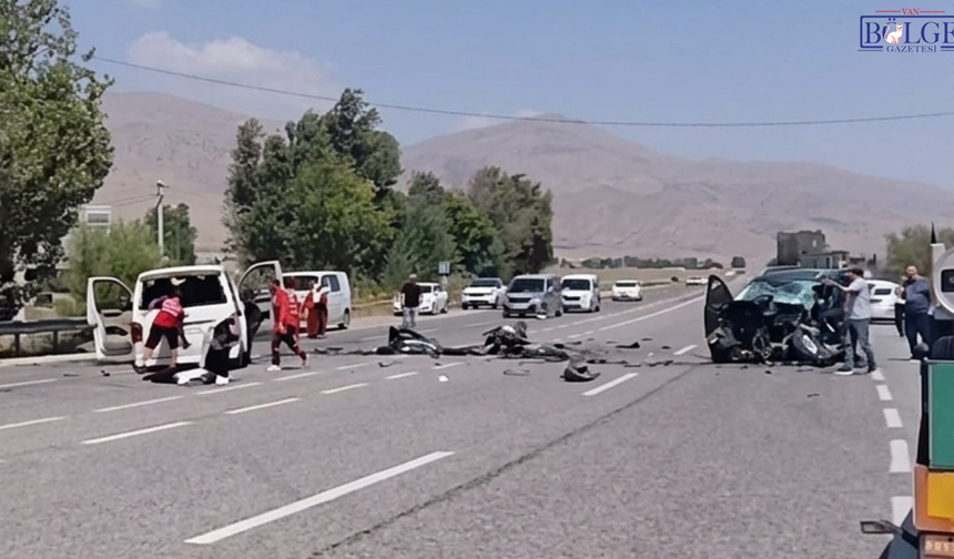 Van-Erciş yolunda feci kaza: 2 kişi hayatını kaybetti, 9 kişi yaralandı
