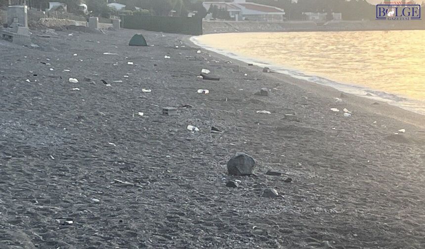 Van Gölü İçin Temizlik Çağrısı: “Bu Göl Gelecek Nesillere Emanet”
