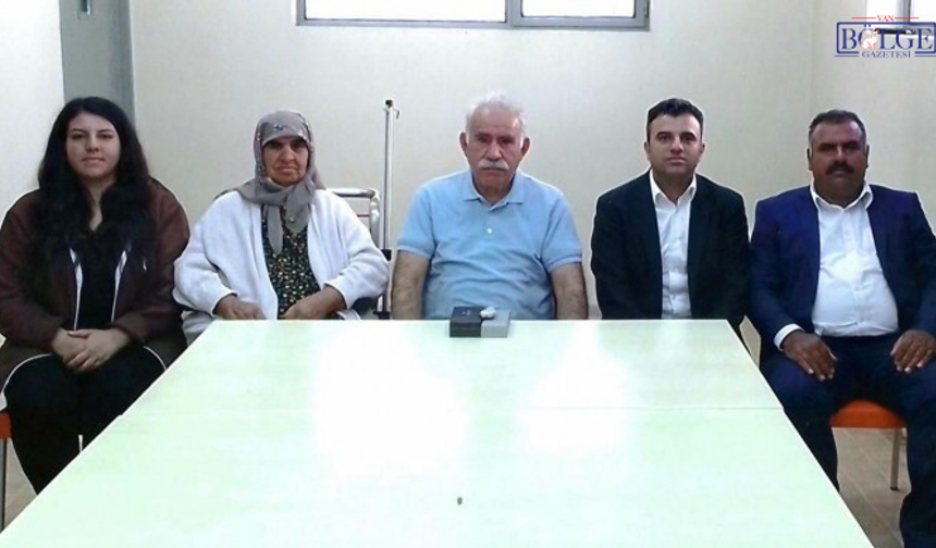 Abdullah Öcalan’ın aile görüşmesinden yeni fotoğraf