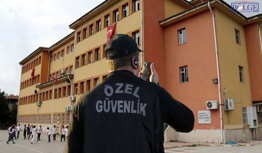 Okullarda Yeni Dönem! 30 Bin Güvenlik Görevlisi İçin Düğmeye Basıldı