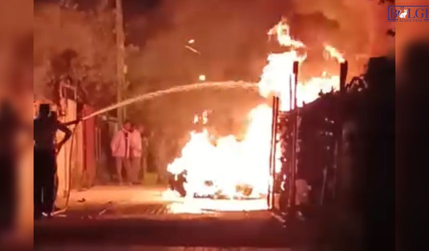 Van'da Park Halindeki Araç Alev Alev Yandı