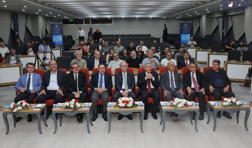 Van TSO tarafından Van Gölü’nün kimliği çıkarıldı
