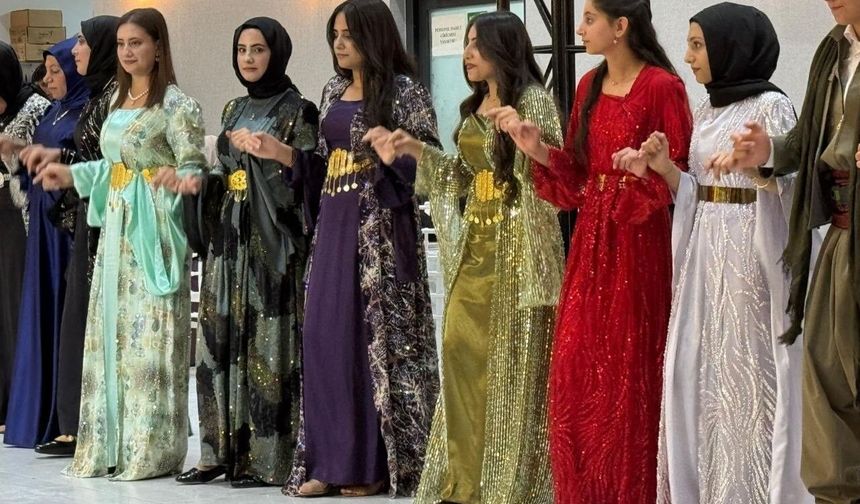 Van’da Düğünlerin Vazgeçilmezi Kiras-Fistan ve Şal û Şepik Cep Yakıyor