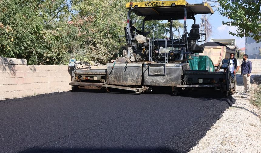 Van’da 30 yıl sonra asfalt sevinci: Bekir Kaya’ya teşekkür
