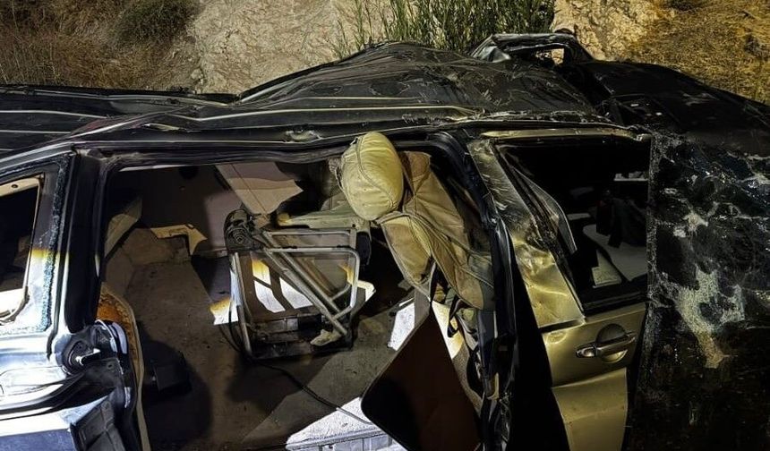 Van’da Feci Kaza! Otomobil Dereye Uçtu: 1 Ölü, 1 Yaralı