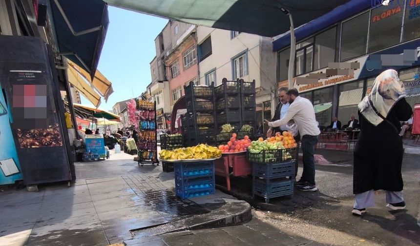 Van’da kaldırımlar işgal edildi, gözler belediyelere çevrildi!