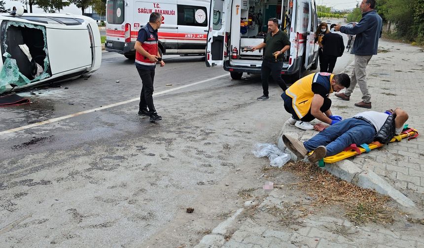 Van’da iki otomobil çarpıştı: Yaralılar var