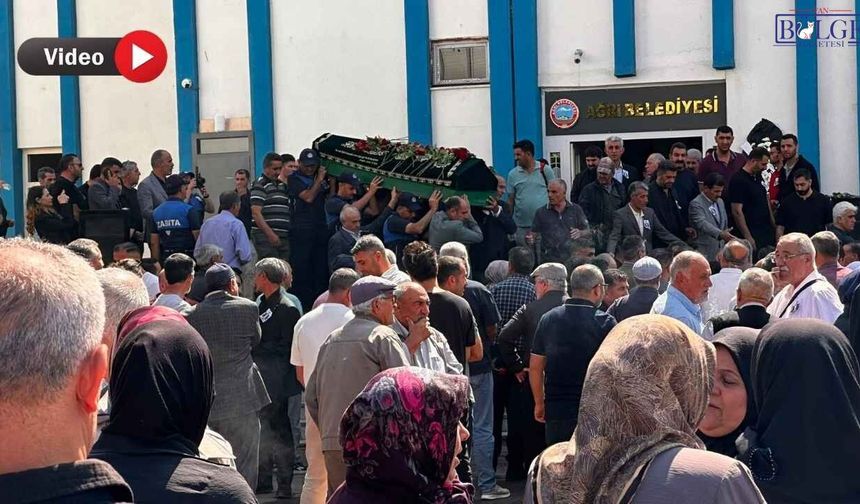 Mehmet Akkuş için Ağrı’da duygu dolu tören: Van’dan çok sayıda isim katıldı