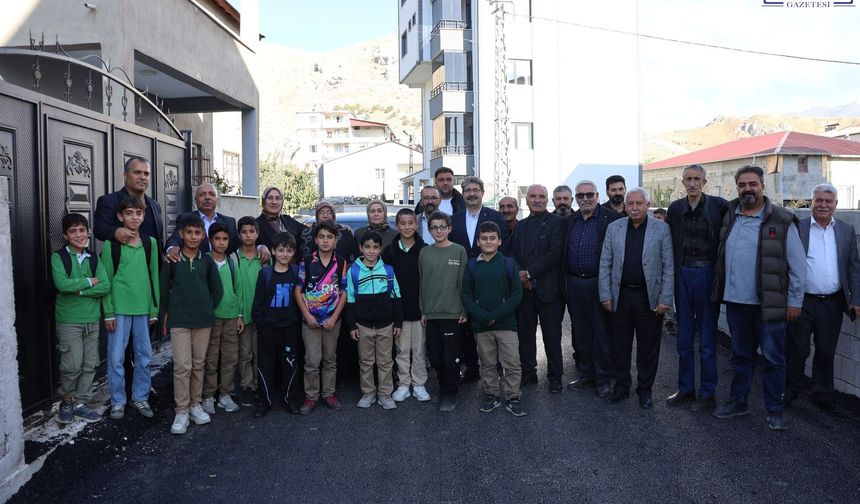 Tuşba’da Yıllardır Beklenen Okul Yolu Sorunu Çözüldü