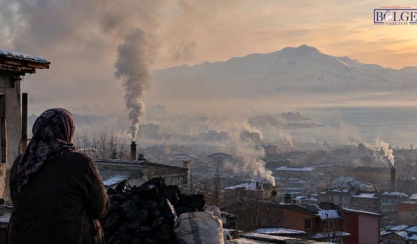 Van’da Yoksulluğun Dumanı Şehrin Üzerine Çöküyor!