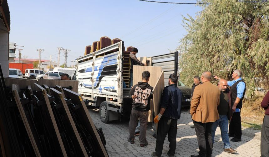Tuşba’da taziye evlerine destek: 800 masa ve 3 bin 200 sandalye dağıtılacak