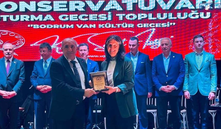 Bodrum’da Van buluşması: DEM Parti ve AK Parti milletvekilleri aynı etkinlikte
