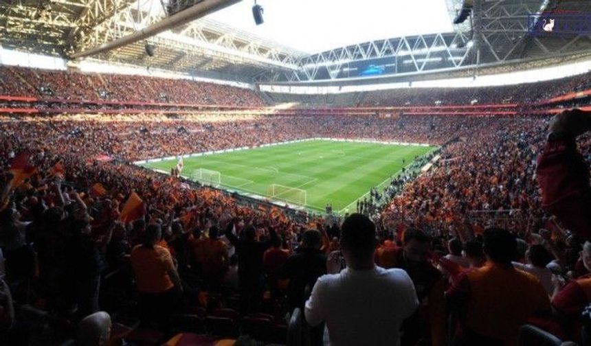 Galatasaray, Fenerbahçe’yi 2-1 mağlup etti