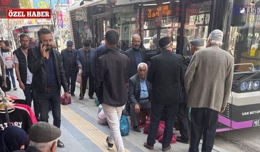 Van’da 6 köy tek otobüste: “Bir bacağım havada gittim”