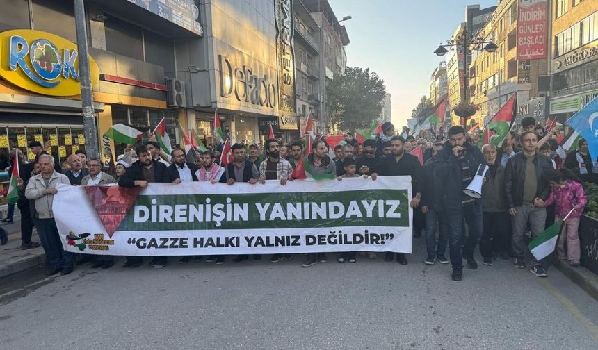 Van’da Gazze İçin Tek Yürek! Büyük Gazze Yürüyüşü’nde Boykot Çağrısı