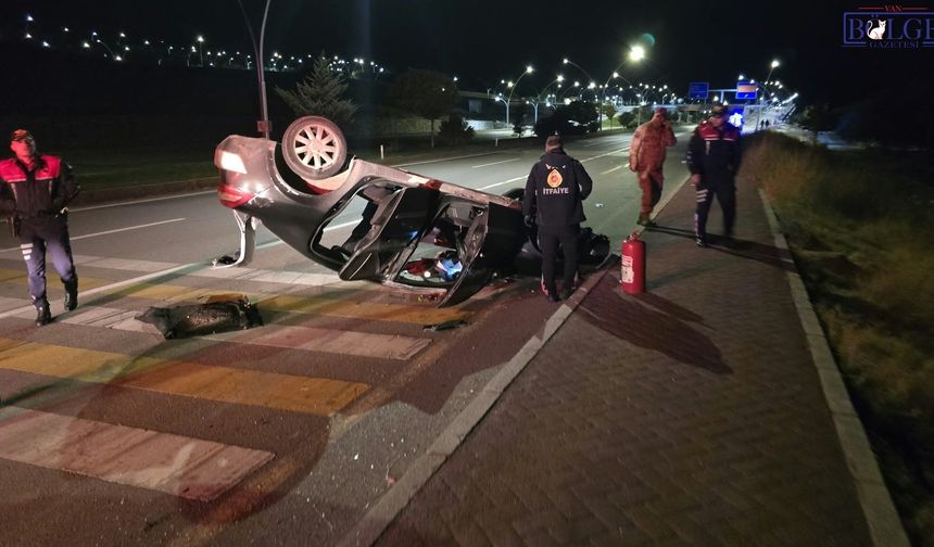 Van’da otomobil takla attı: 2 yaralı
