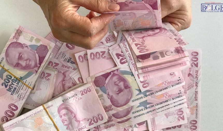 Maaşlara Ek Ödeme mi Geliyor? Memura Yılda 2 Kez İkramiye Teklifi!