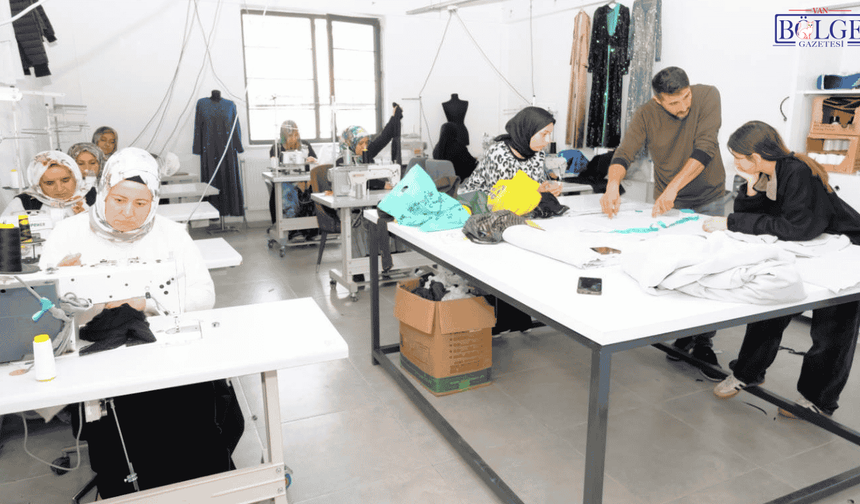 Van’da 120 kadın tekstil eğitimi alıyor: Üç merkezde meslek öğreniyorlar