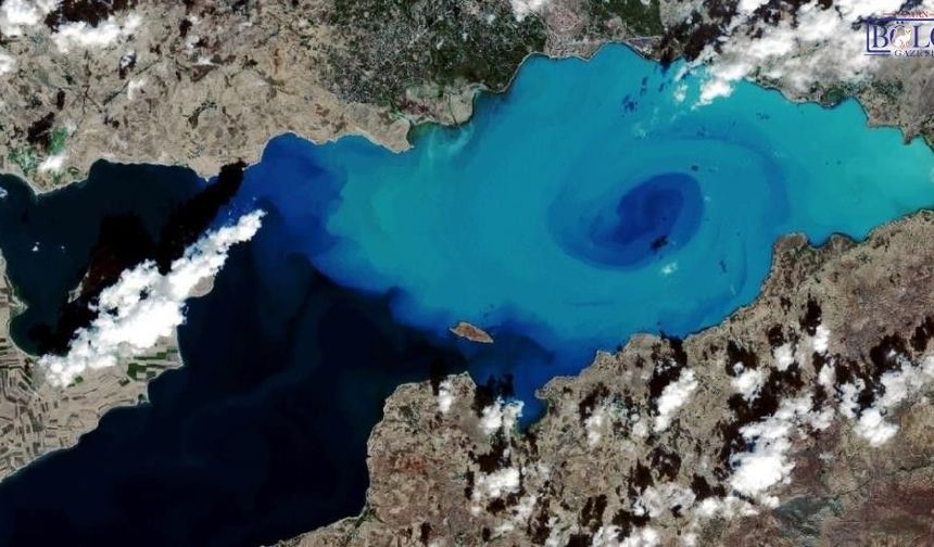 Van Gölü’nde akılalmaz görüntü! Uzaydaki görüntüsü görenleri şaşırttı
