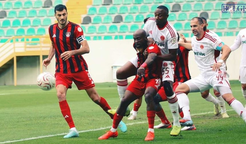Vanspor’a bir darbe de Ümraniyespor’dan!